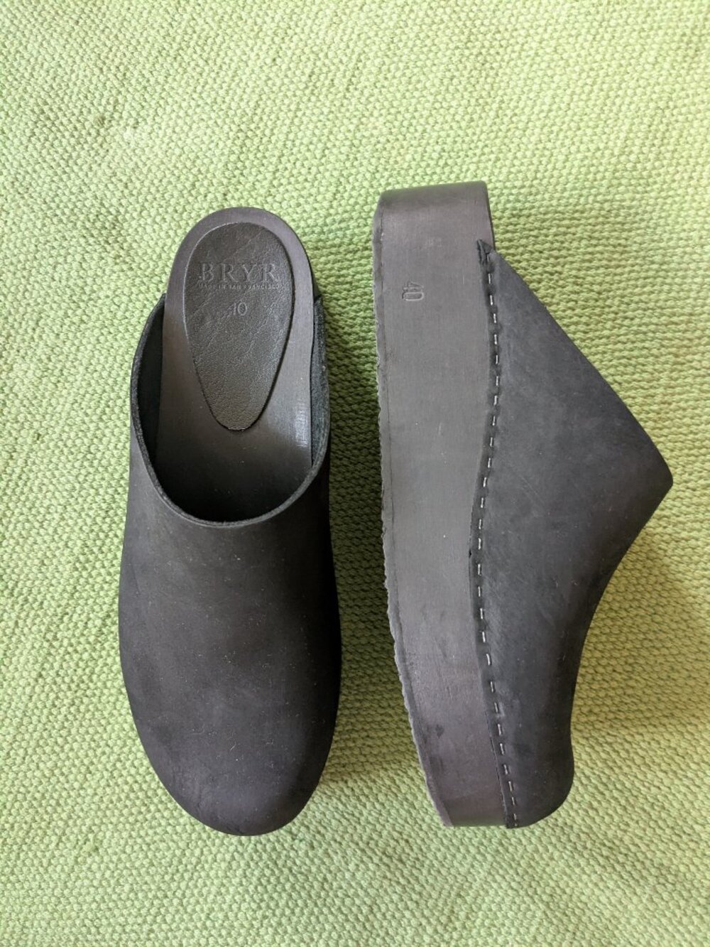 BRYR Bean Clog Monochrome Black 10 / 40